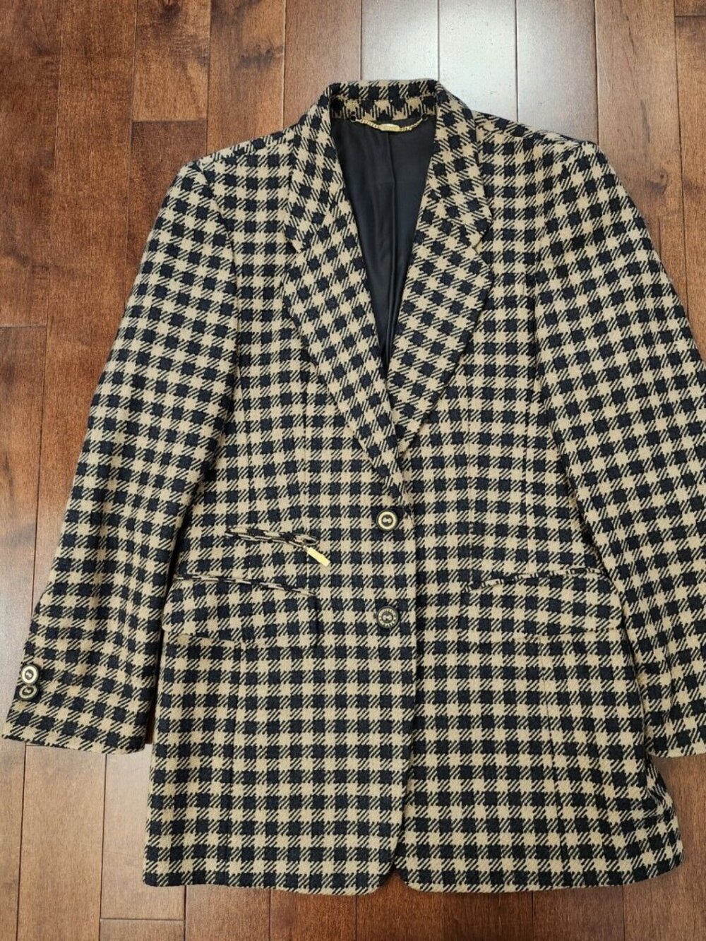 Basler women's wool blazer in size 34
